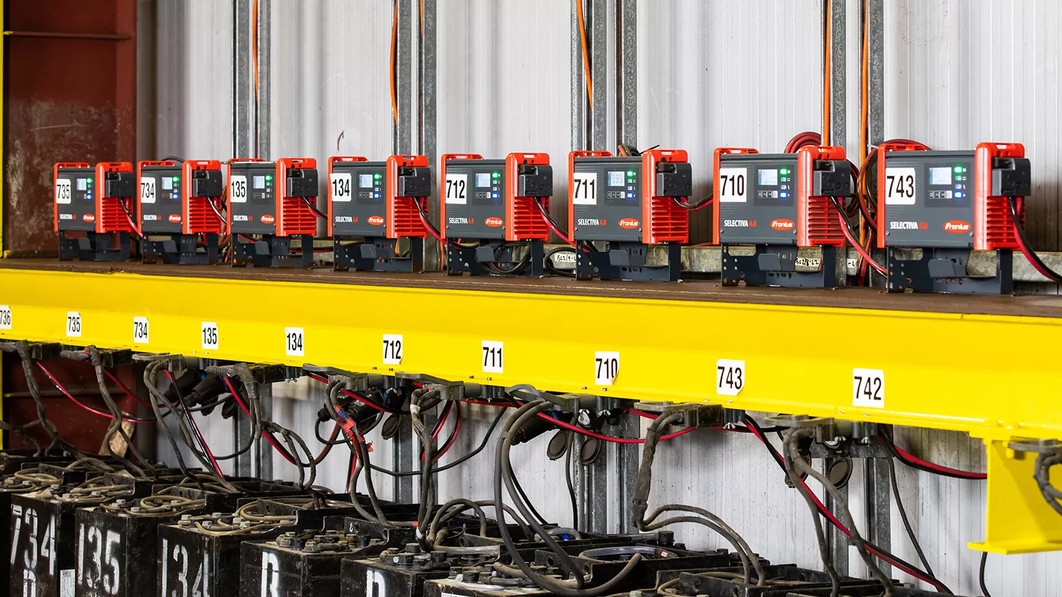 CJ Lang and Son using Fronius Selectiva 4.0 for charging forklift trucks