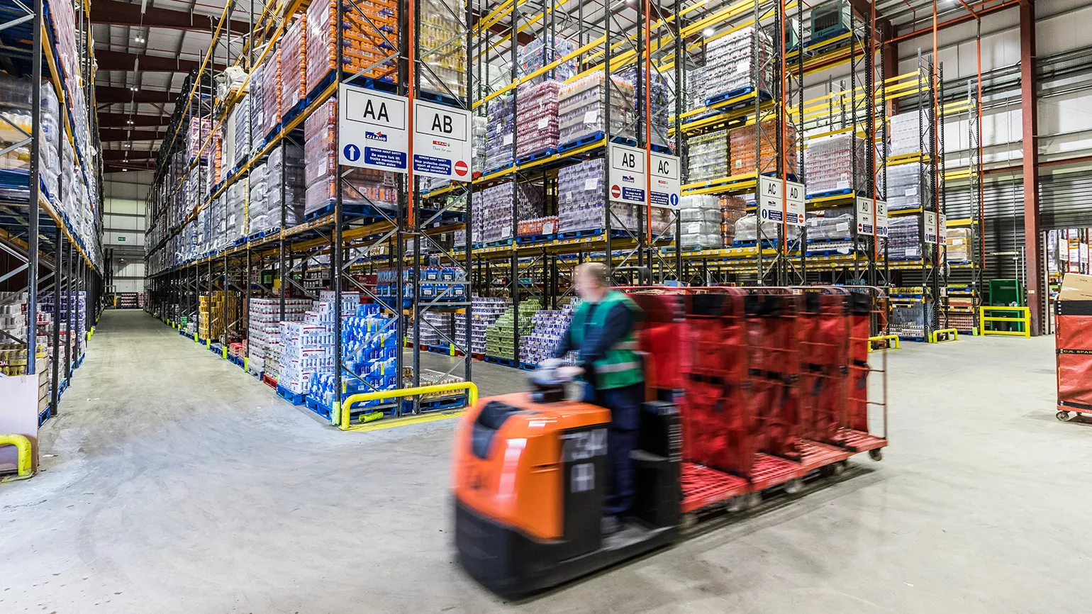 CJ Lang and Son using Fronius Selectiva 4.0 for charging forklift trucks
