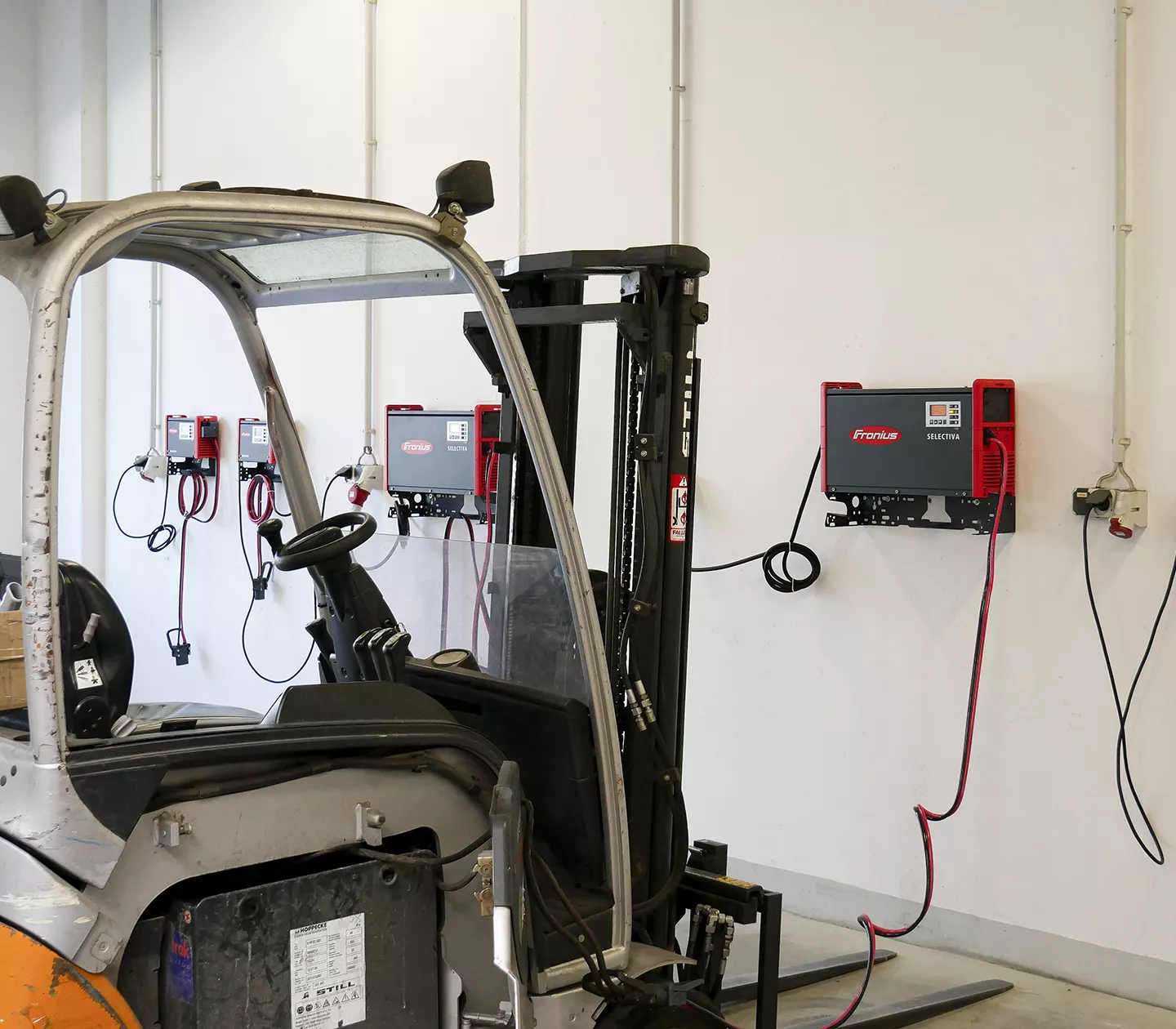 Seclectiva 4.0 Ladegerät zum Laden von Gabelstaplerbatterien